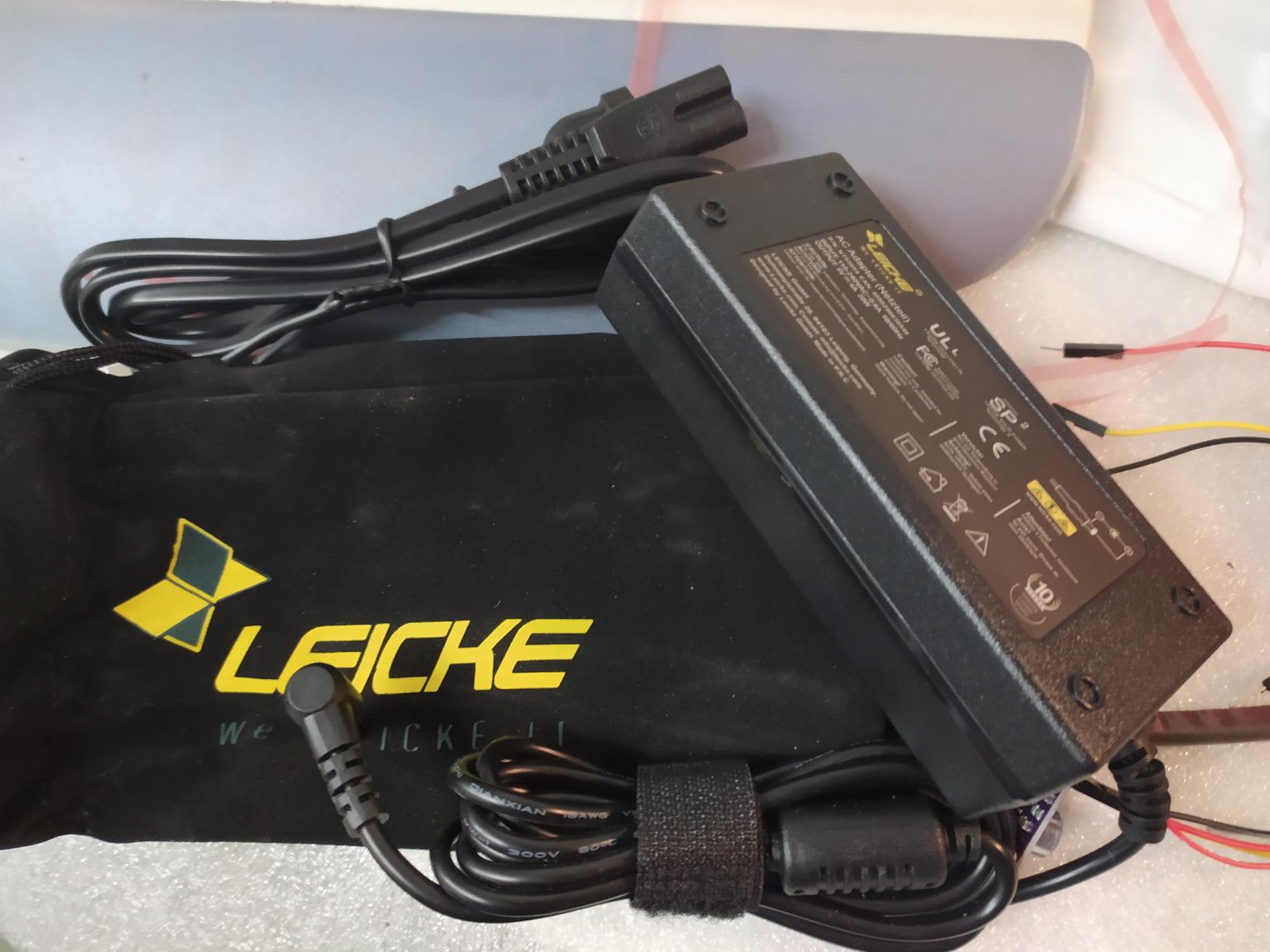 Leicke 5V 4A 20W alimentatore 1 pezzo universale