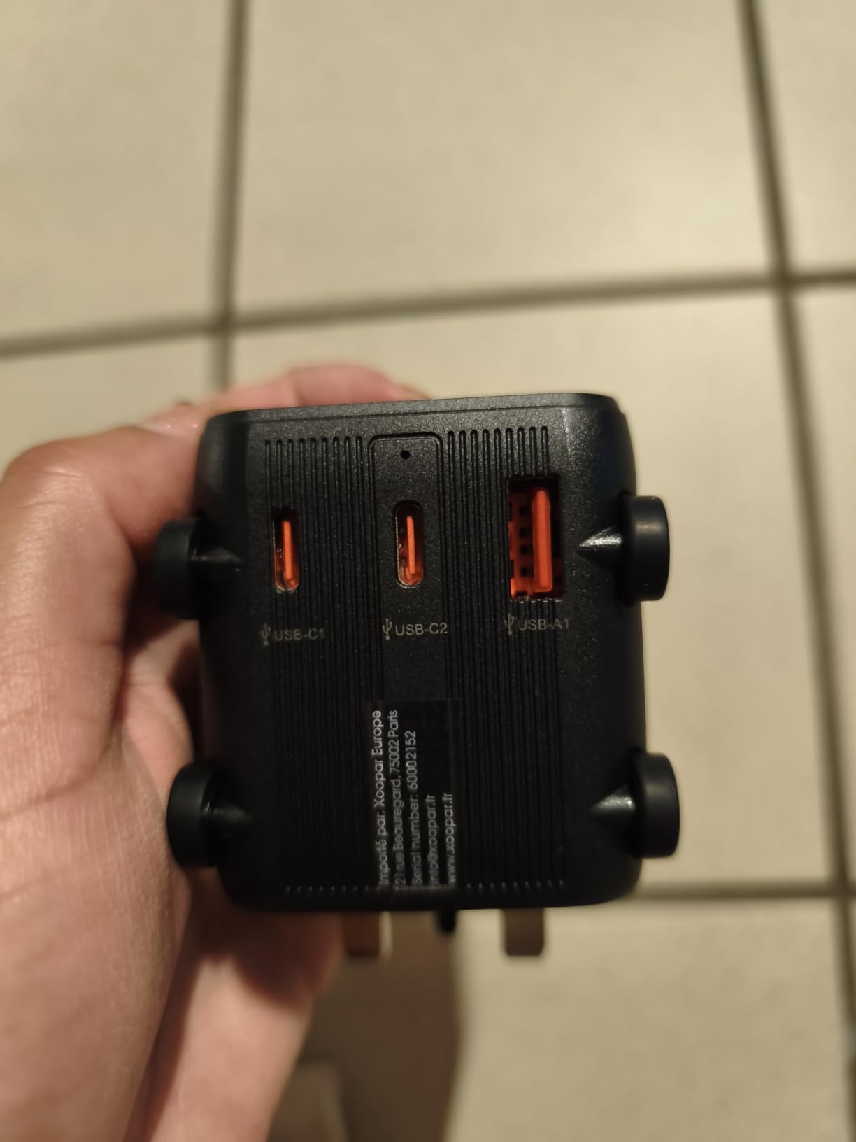 Xoopar Luggie adattatore viaggio universale blu USB-C 150 paesi