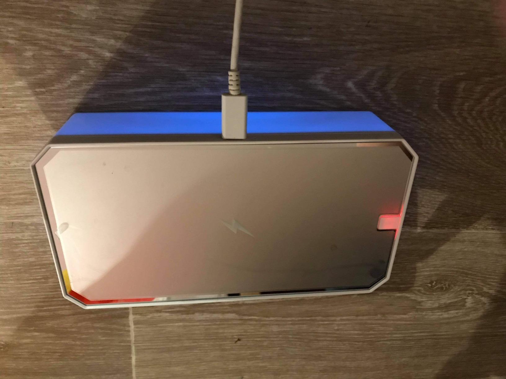 Leicke Sterilizzatore UV Smartphone con Ricarica Wireless
