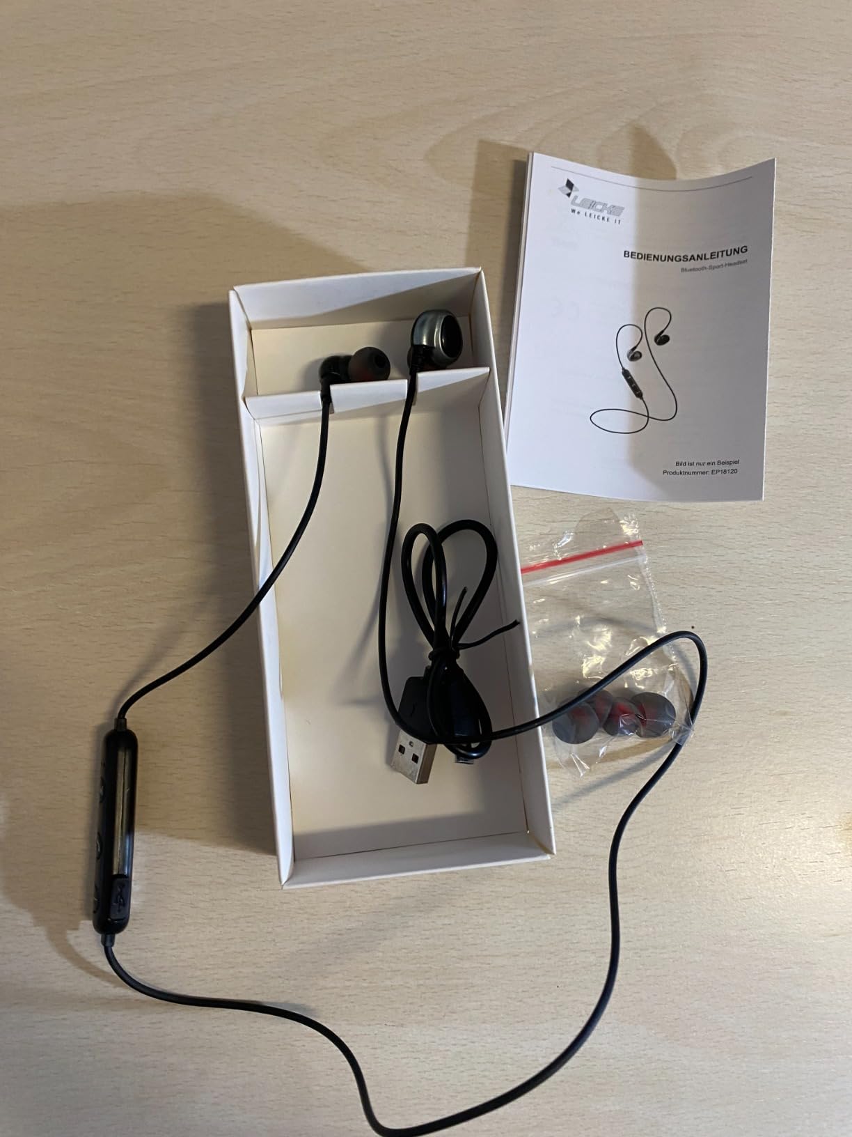 Leicke Cuffie Bluetooth 5.0 in-ear IPX6 sport nere
