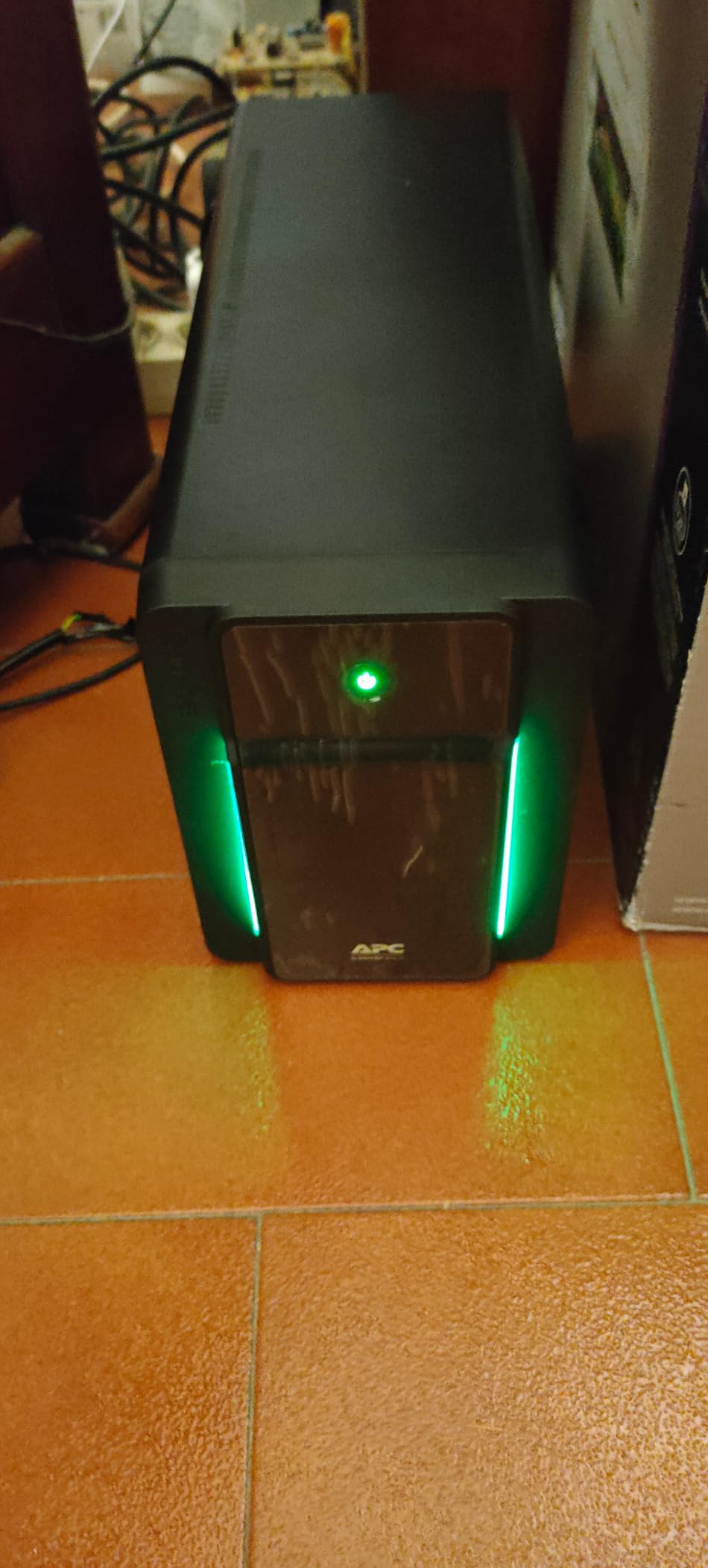 APC Easy-UPS BVX1200LI ups 1200VA 650W AVR
