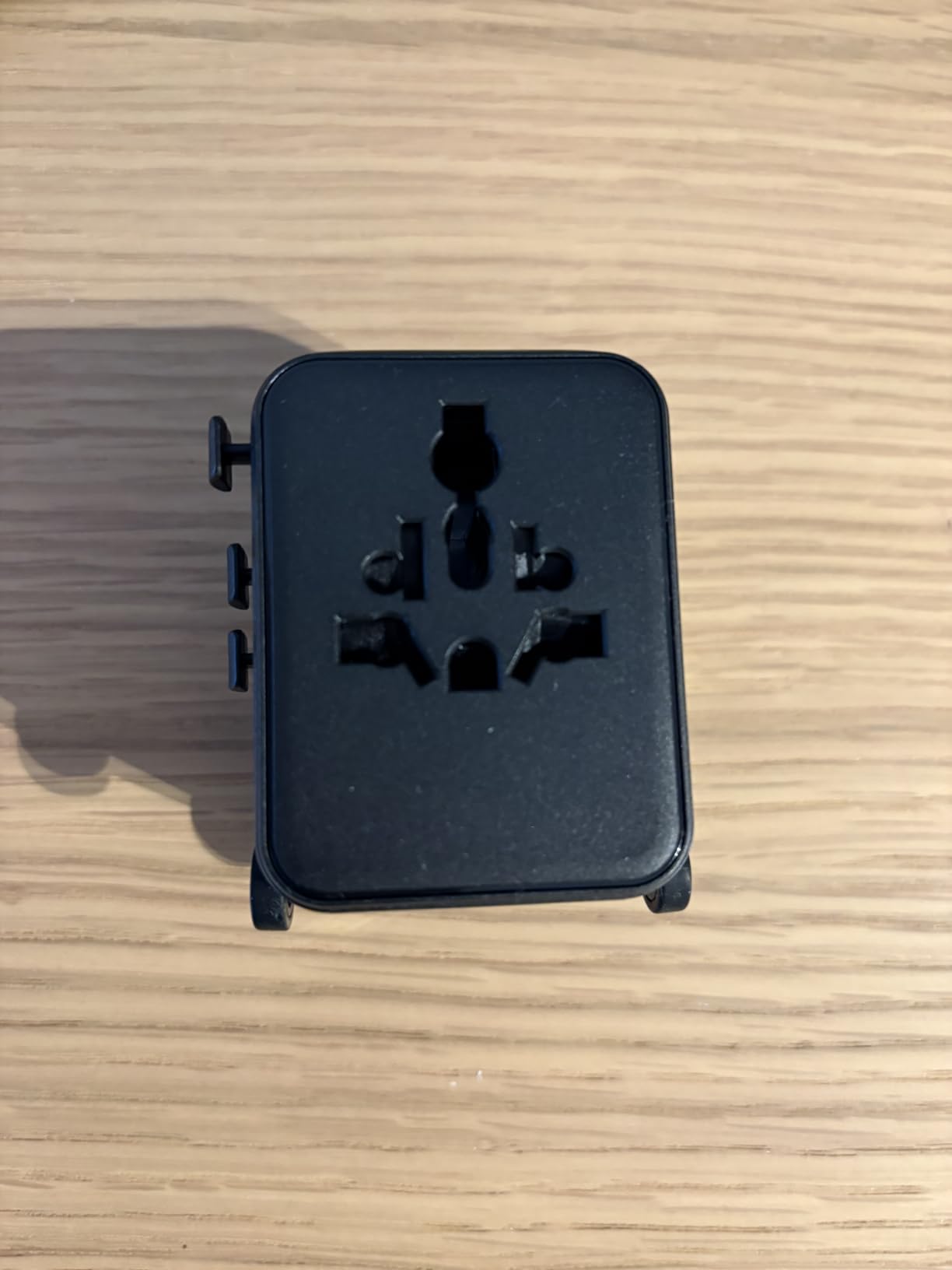 Xoopar Luggie adattatore viaggio universale blu USB-C 150 paesi