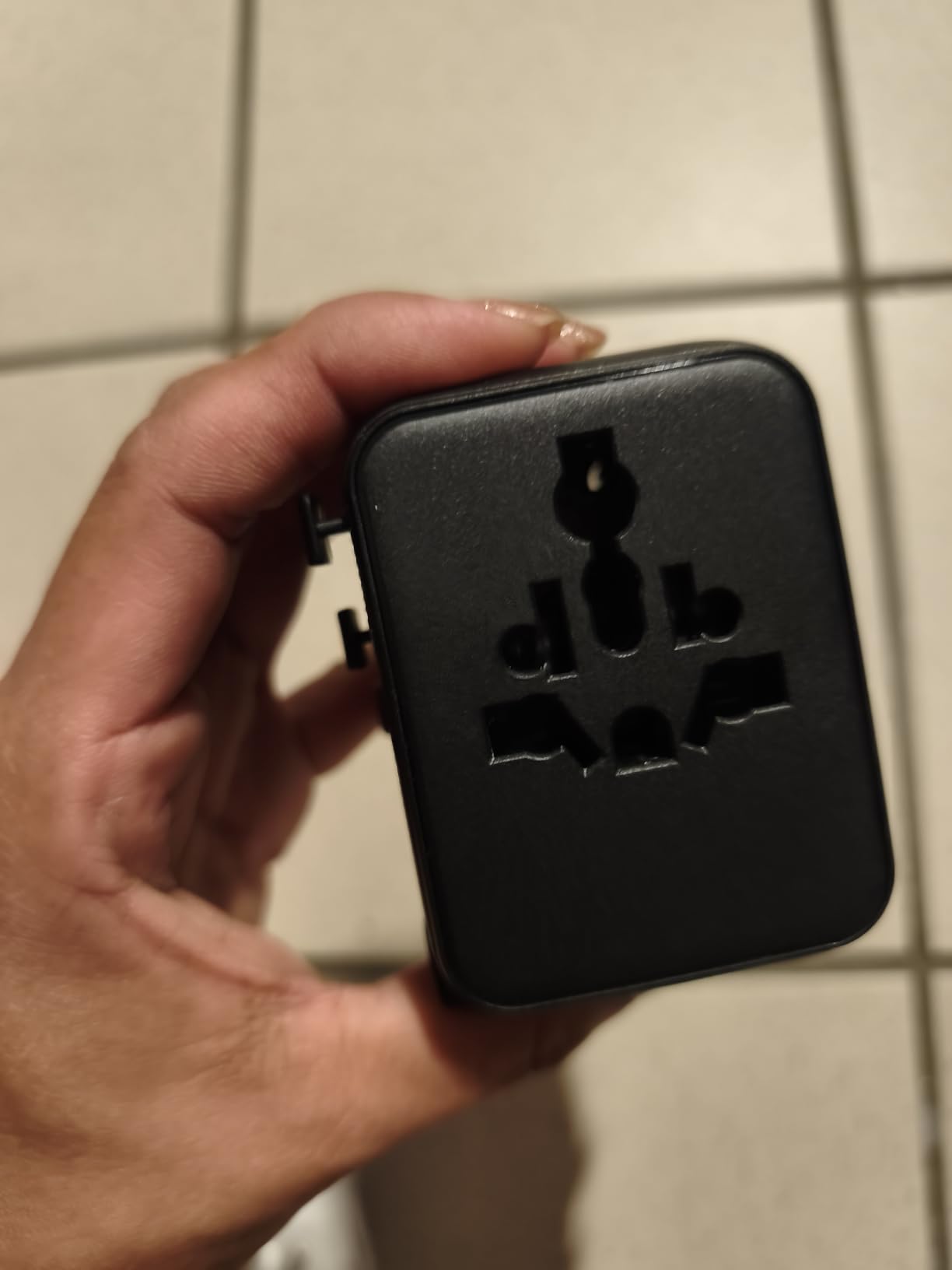 Xoopar Luggie adattatore viaggio universale blu USB-C 150 paesi
