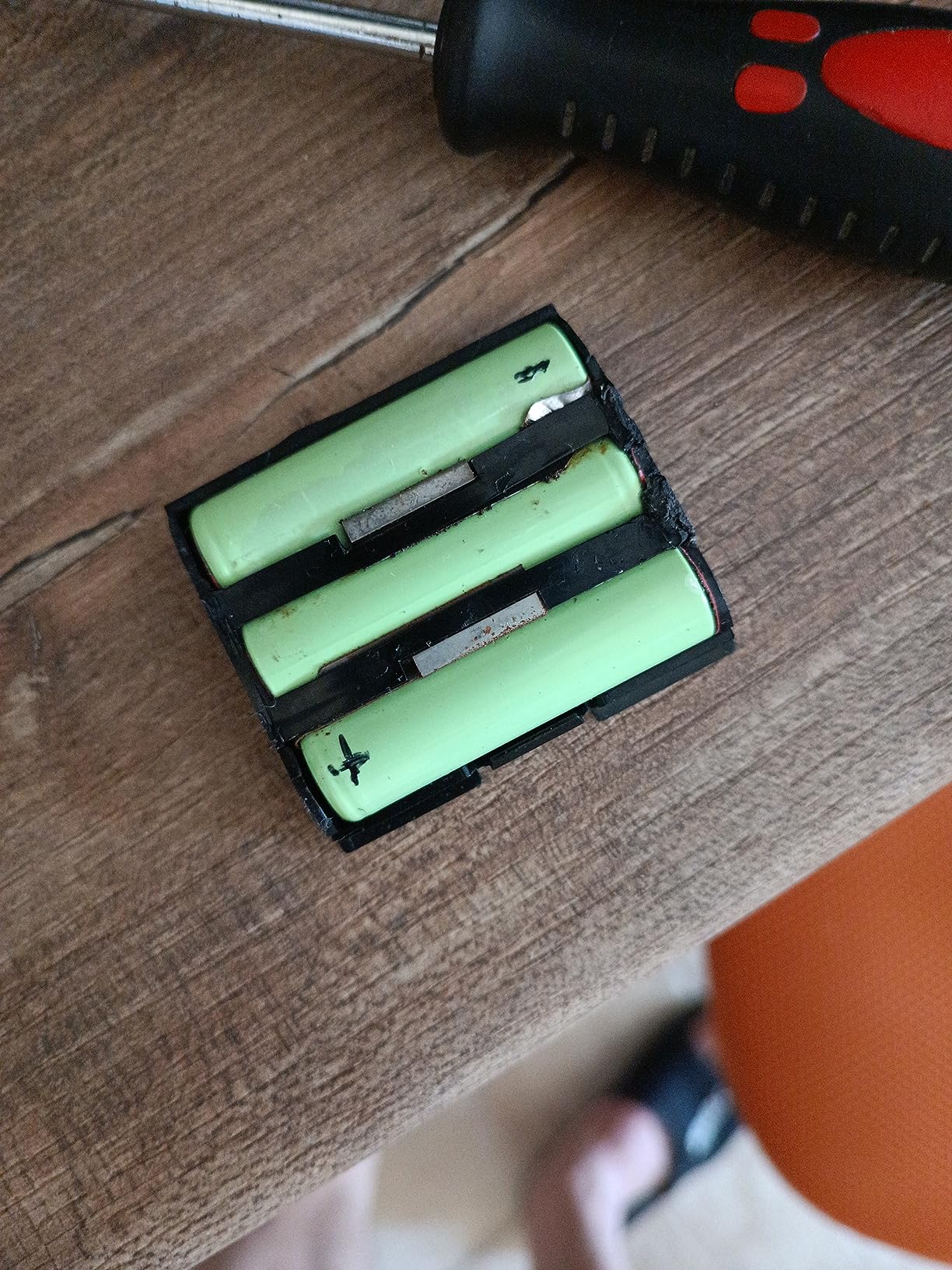 vhbw Batteria 3x AA 2000mAh 3,6V NiMH ricaricabile