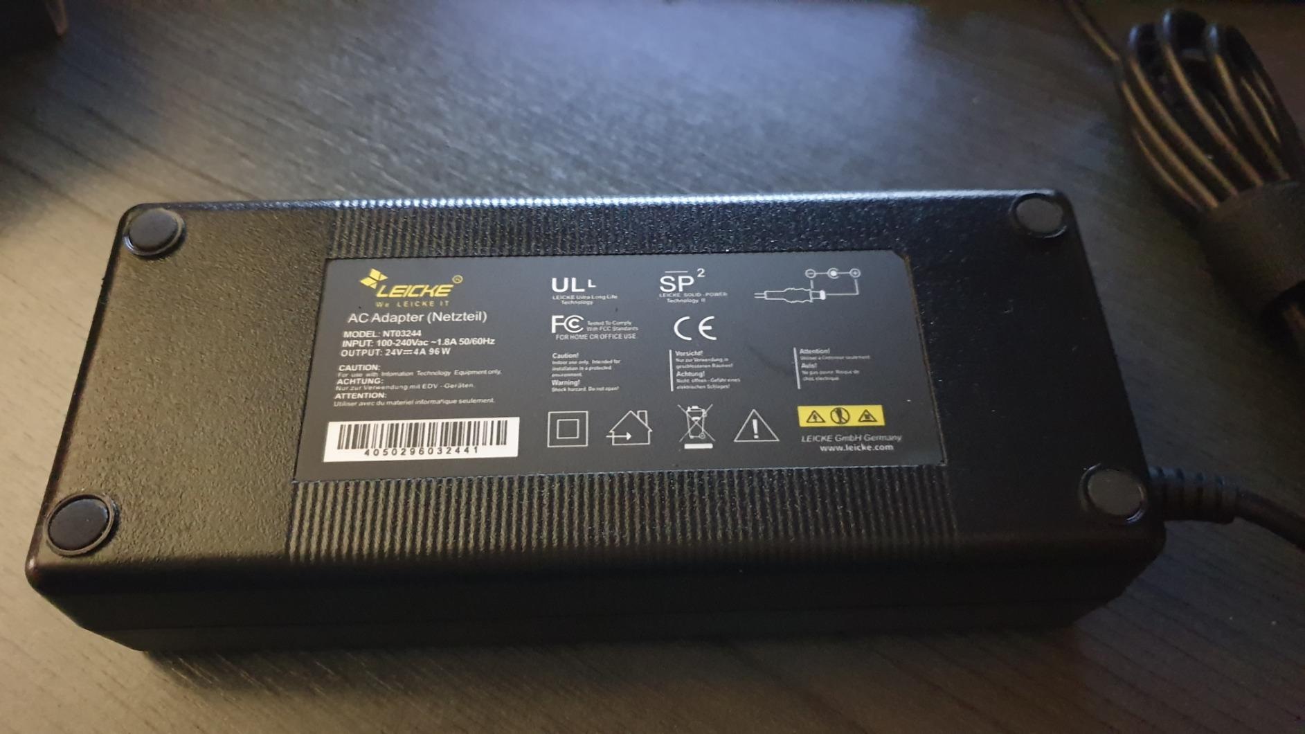 Leicke Alimentatore universale 24V 4A 96W 5,5x2,5mm