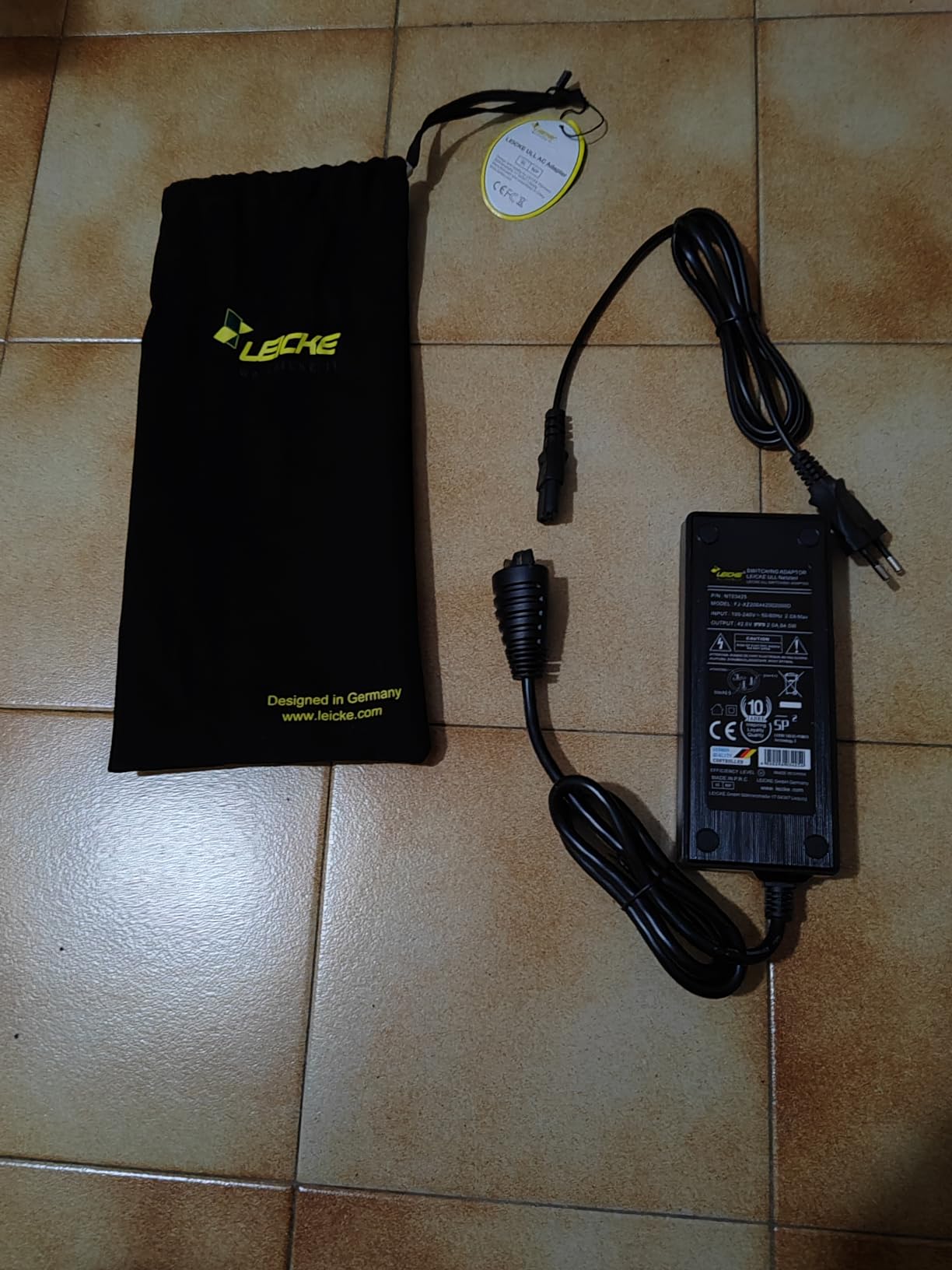 Leicke Caricabatterie E-Bike 36V 2A per Bosch Active