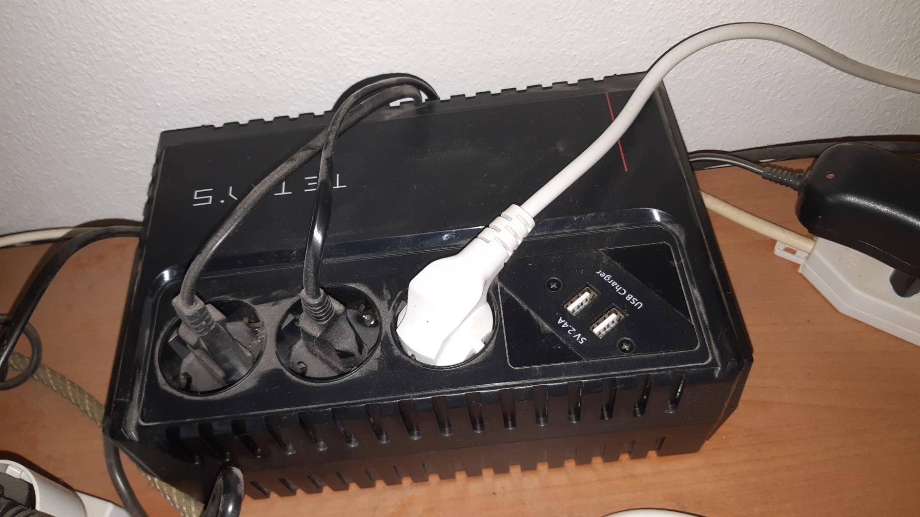 EPYC Tetrys ups ciabatta 850VA 480W USB AVR