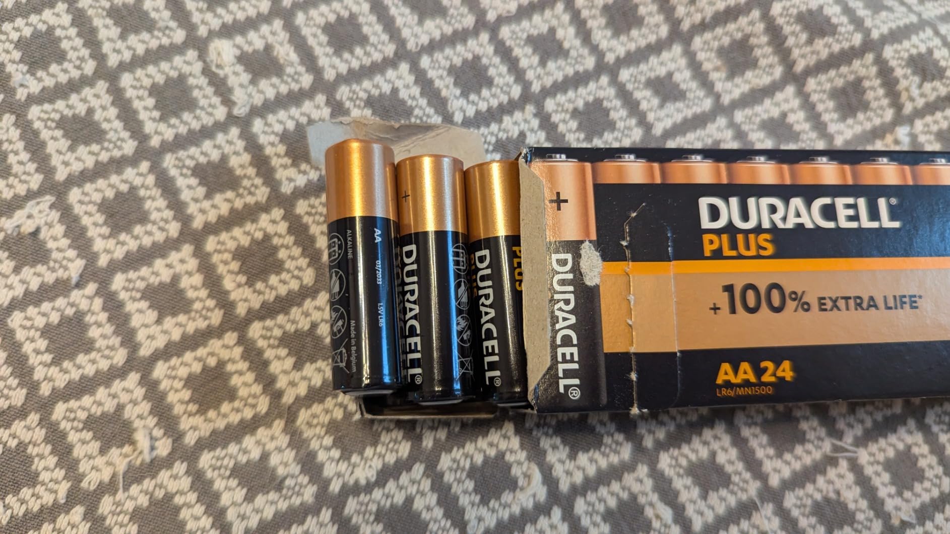 Duracell Plus AA batterie alcaline 24 pezzi lunga durata