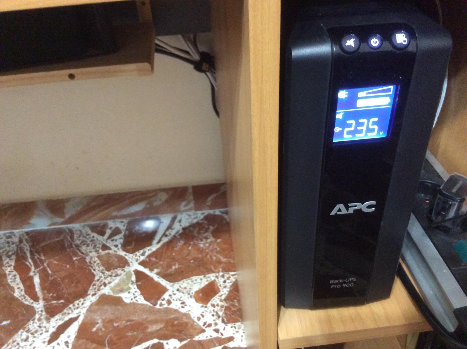 APC Back-UPS PRO BR900G-GR UPS 900VA 540W Schuko AVR