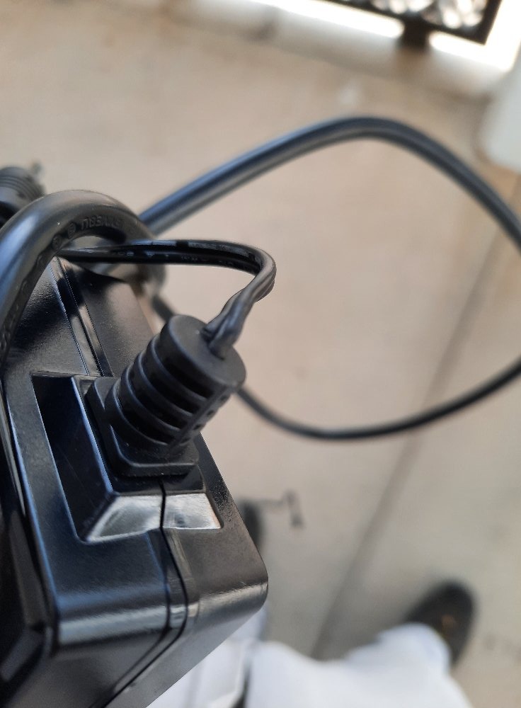 Leicke ULL Alimentatore Notebook 19V 120W 6,32A