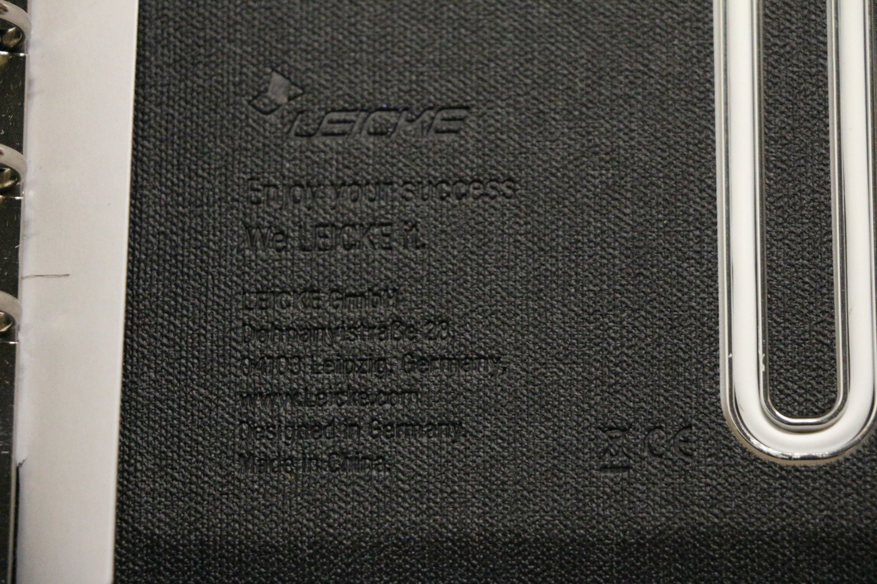 Leicke Taccuino A5 Pelle con Power Bank 8000mAh Ricarica Qi
