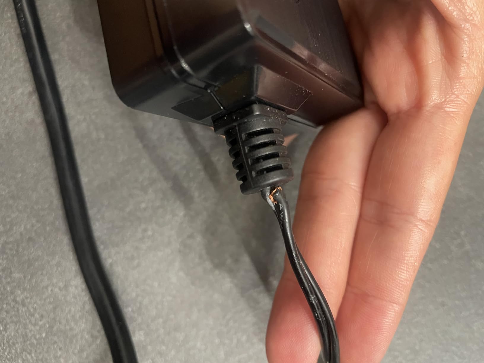 Leicke ULL Alimentatore Notebook 19V 120W 6,32A