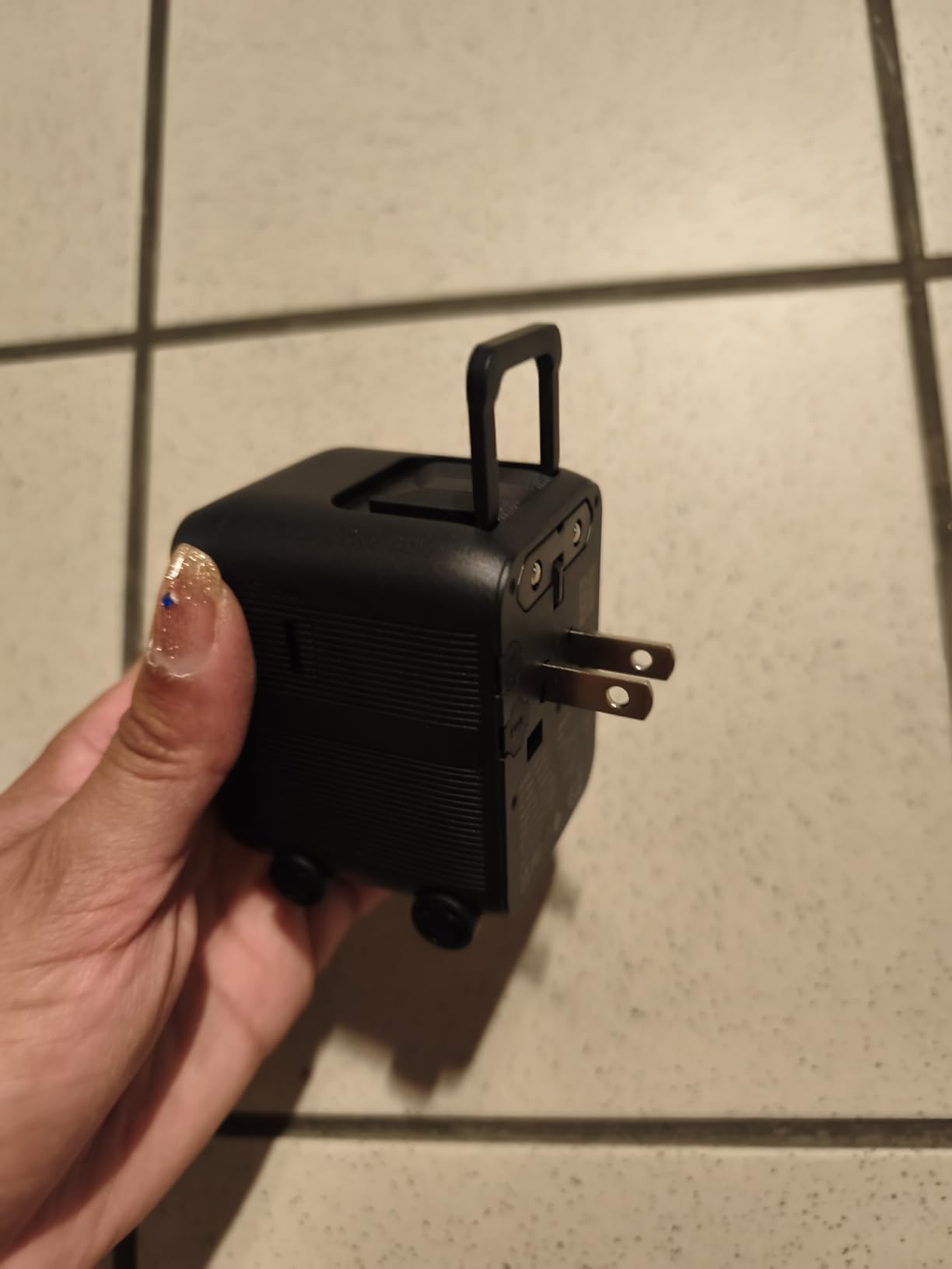 Xoopar Luggie adattatore viaggio universale blu USB-C 150 paesi