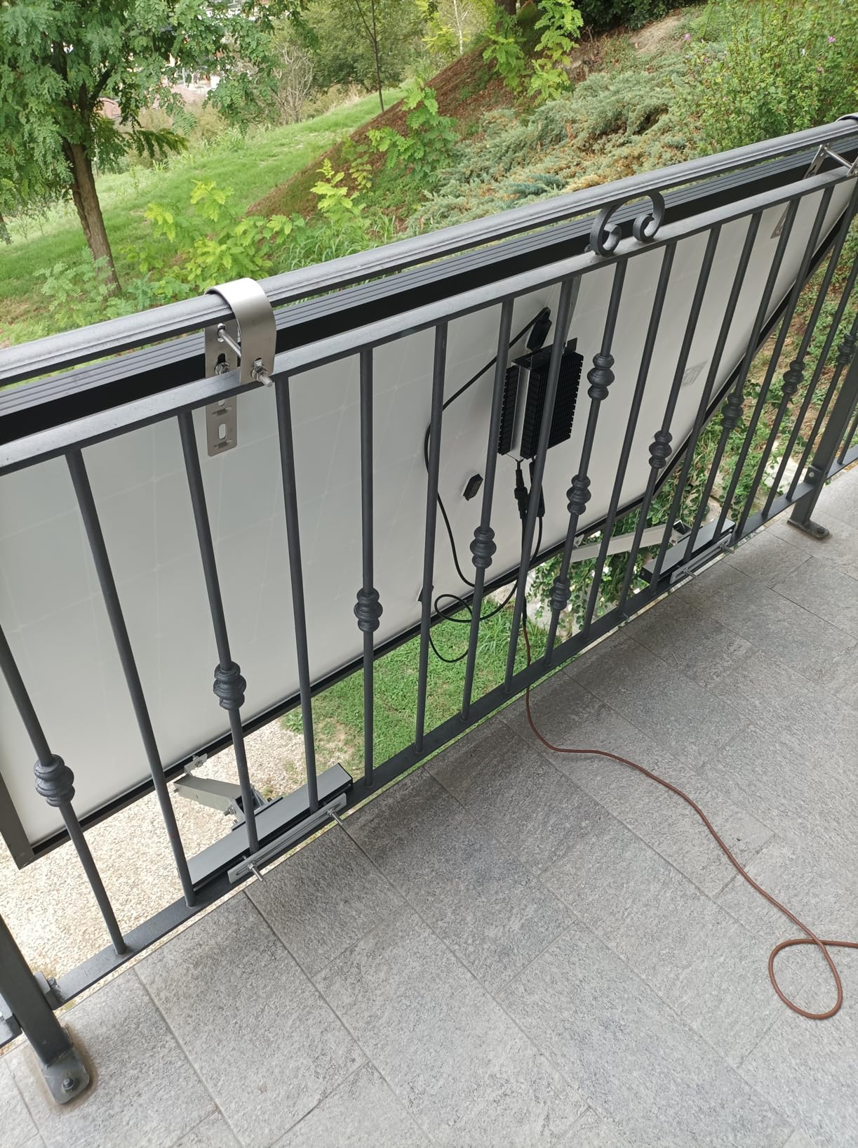 Leicke ULL staffa per pannello solare balcone alluminio