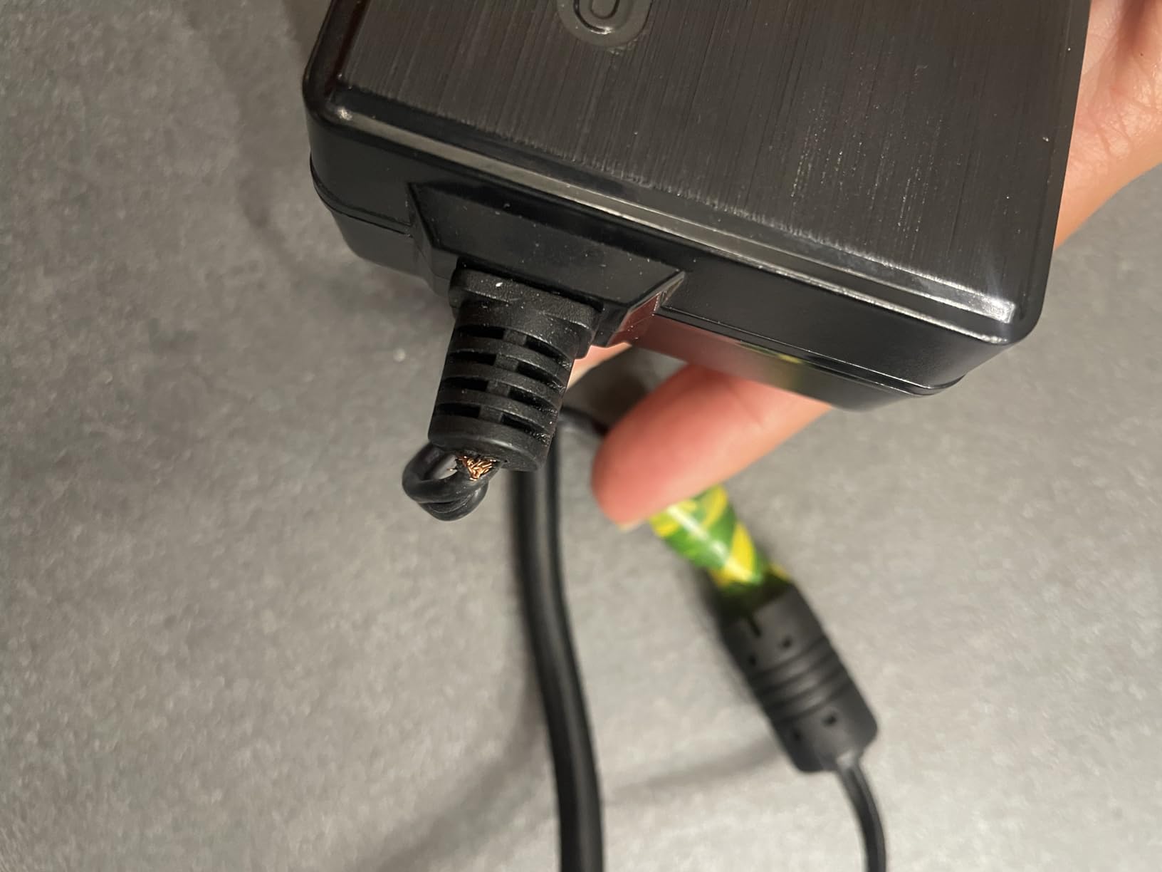 Leicke ULL Alimentatore Notebook 19V 120W 6,32A